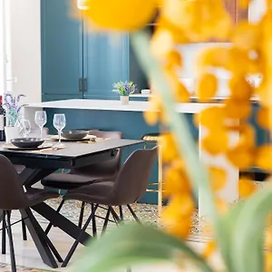 Florette Suite Designer Finish With Stunning Lounge Terrace By Arcobnb Apartment